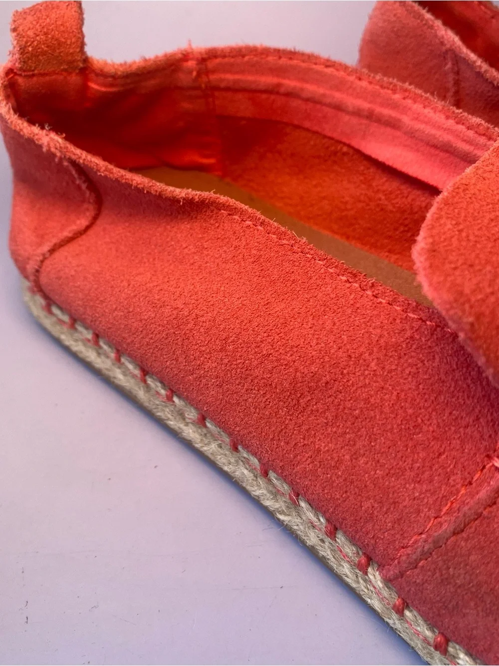TOMS Coral Suede Slip On Hibiscus Sueded Espadrille Comfort Casual Womens Sz 9.5